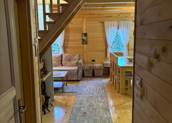 Topli Dom Golija بيت للعطل